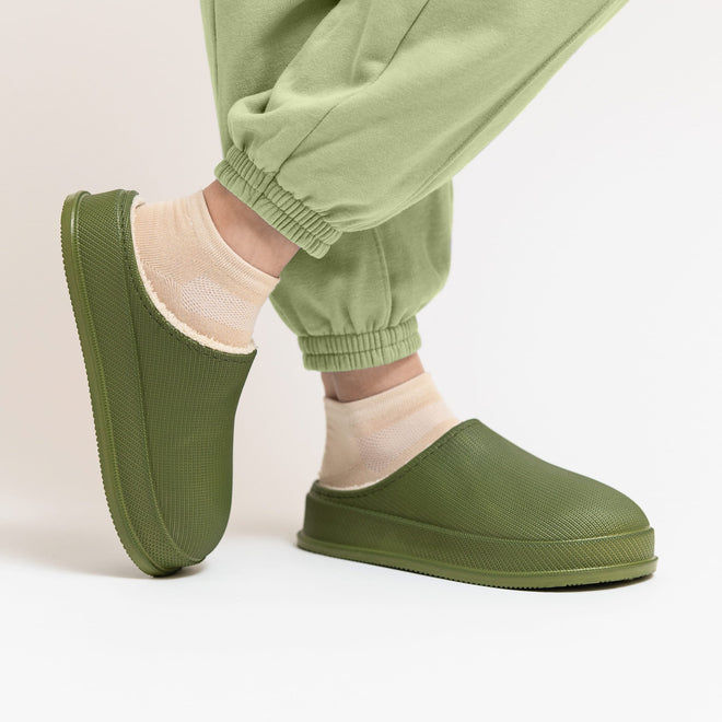 Cloud Slides - Cozy Fur Green