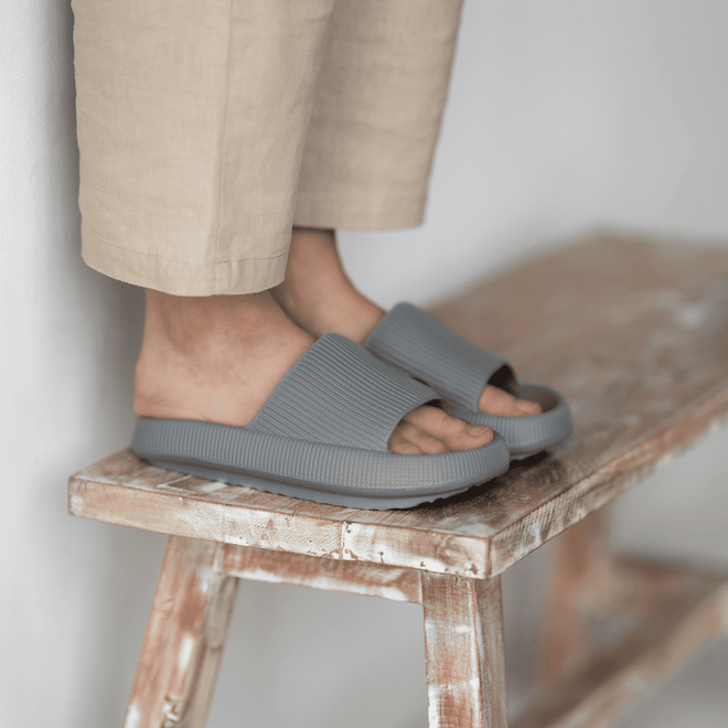 Cloud Slides - Grey